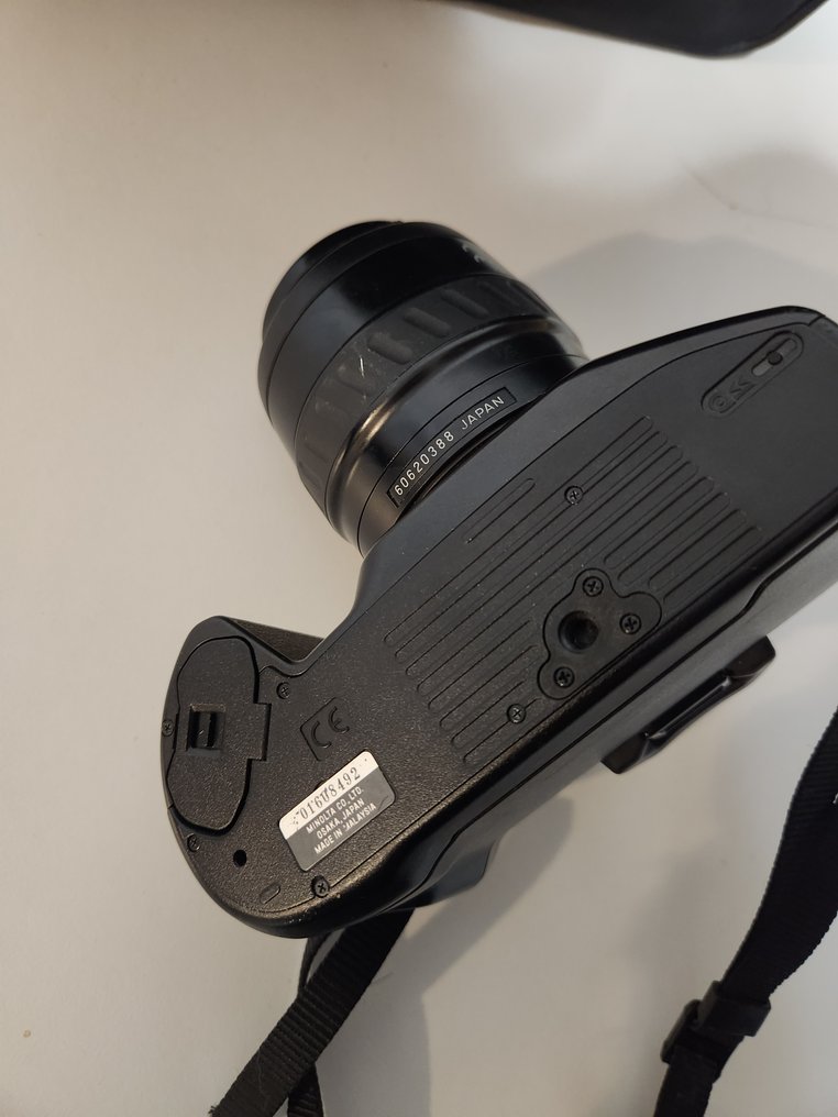 Minolta Dynax 300si, + Zoom 35-70mm | Egylencsés reflex fényképezőgép (SLR) #2.1