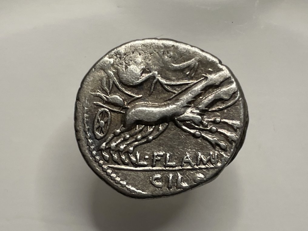 Rooman tasavalta. L. Flaminius Chilo, 109-108 BC. Denarius Rome #2.1