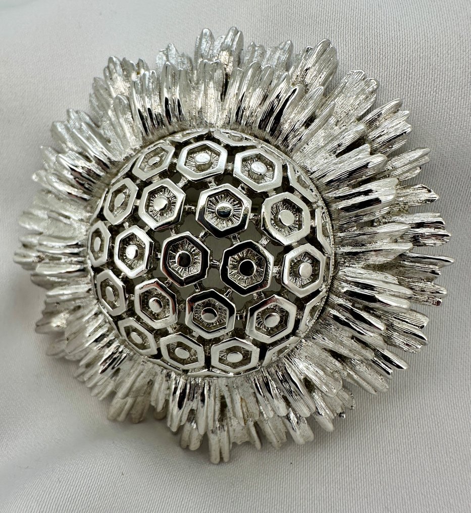 Monet - Spilla a raggi di sole in metallo placcato rodio - circa anni '60-'70 - Spilla #1.0