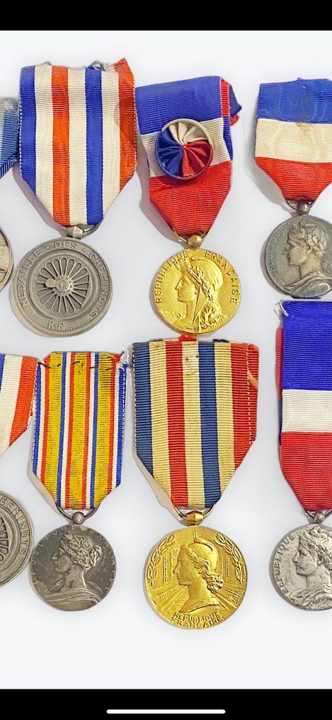 法國 - 軍功章 - 一套九枚民用奖章 #3.2