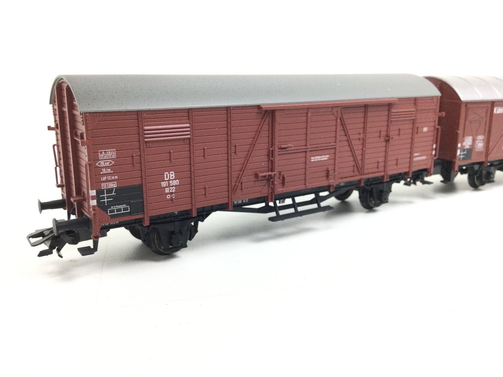 Märklin H0 - 4627/4637/00794-08/00795-01 - Carrozza merci di modellini di treni (6) - Sei auto chiuse marroni. - DB #1.0