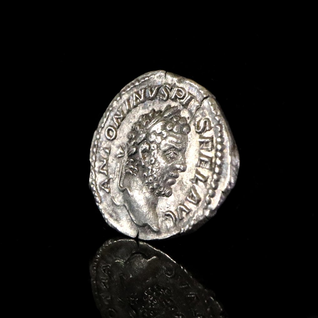 Império Romano. Caracala (198-217 d.C.). Denarius Rome - MONETA AVG  (Sem preço de reserva) #2.1