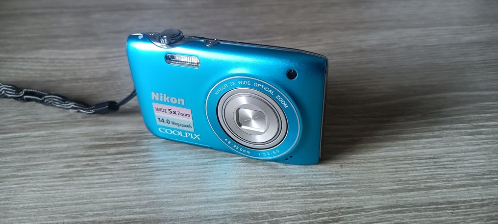 Nikon Coolpix S3100 / carica batterie universale Digital camera #1.0