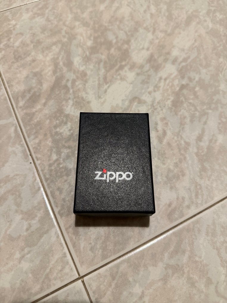 Zippo, Supreme - No reserve price - Lighter - Brass, Enamel #1.0