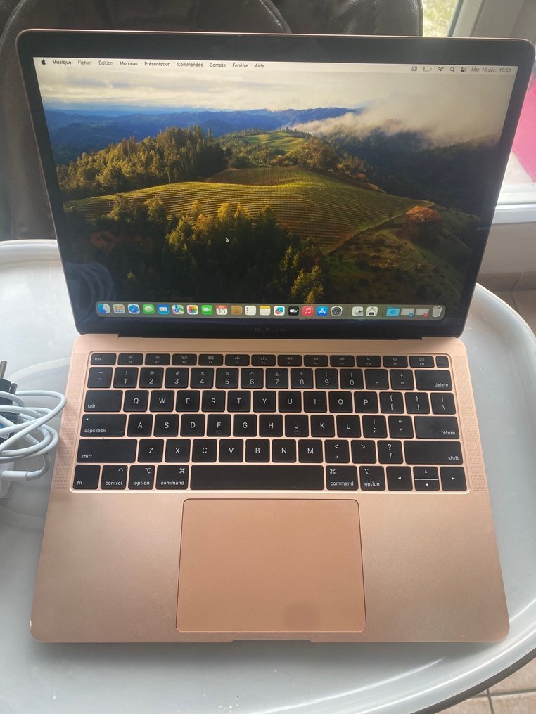 Apple MacBook Air Retina 13-inch 2019 - Laptop #1.0