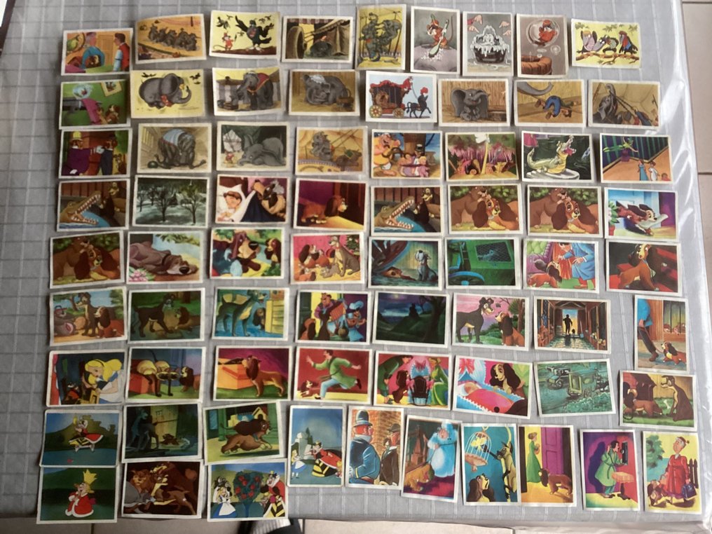 Dumbo, Pinocchio, Alice-Dumbo-Sneeuwwitje-Pinochio- Peter Pan- Assepoester- 3 biggetjes-Davy Crocket -Robin Hood enz - 569 Chromos #2.1