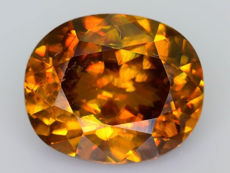 沒有保留價 黃色, 橙色 榍石  - 4.42 ct - 國際有色寶石協會 (ICA GemLab) - 也称为 Rare Titanite #4.3