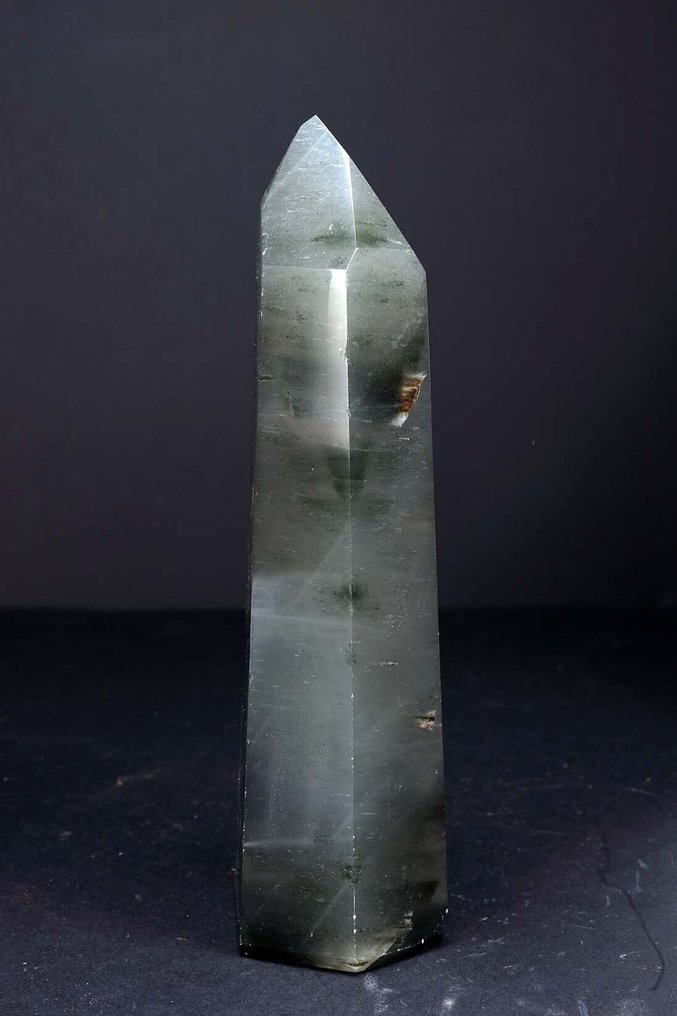 Aragonite Point - Height: 25 cm - Width: 7 cm- 1.89 kg #2.1