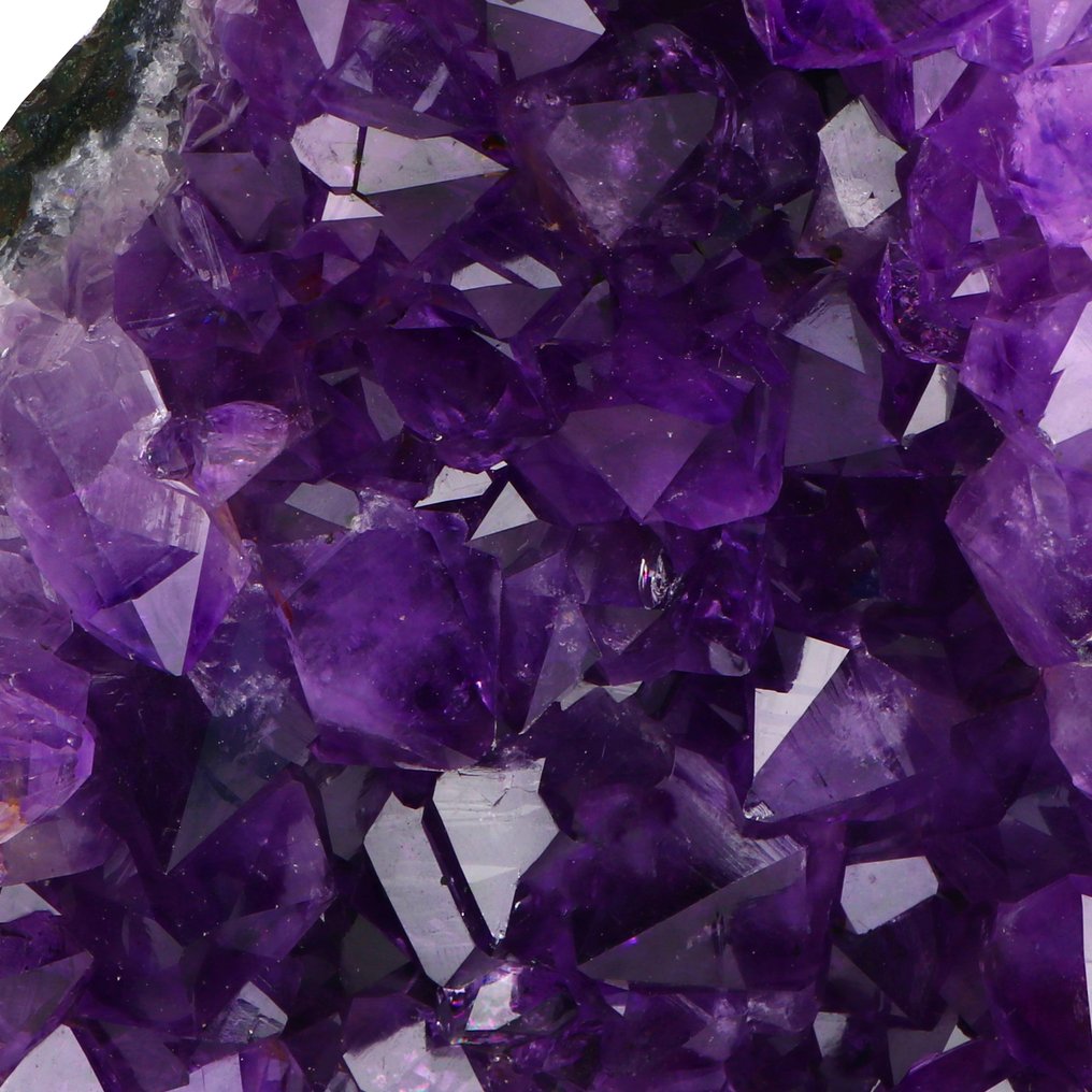 Vivid Amethyst Geode - 16x15x9 cm- 2.4 kg #2.1