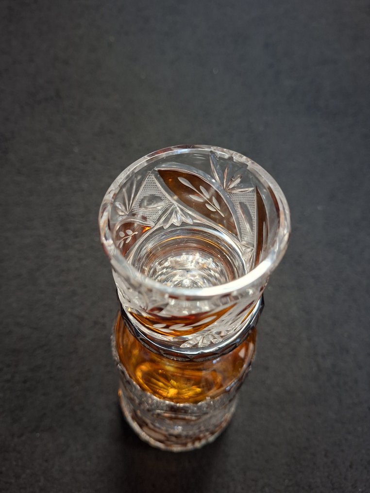 Sticlă (2) - Cristal #2.1