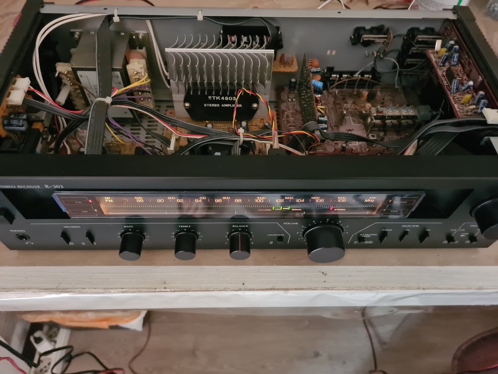 Sansui - R-303 Stereo-Festkörper-Receiver #2.1
