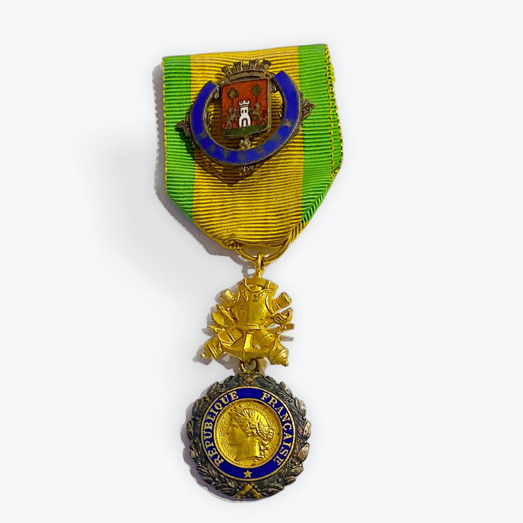 法国 - 军事勋章 - 带环形吊坠的军事奖章变体及其徽章 #1.0