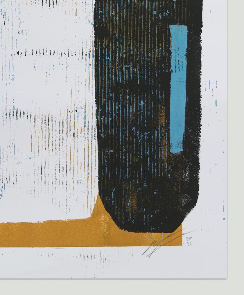 Ronald Hunter - Family portrait - Blue camel #1.0