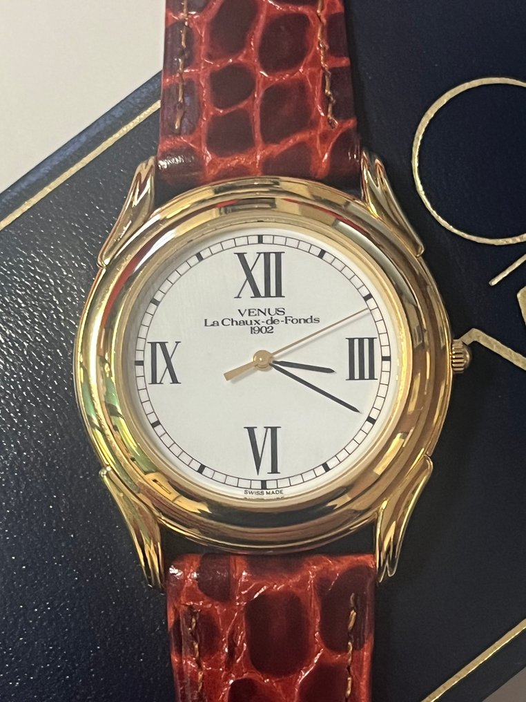 VENUS - classico la chaux de fonds - Nincs minimálár - D-2449 - Uniszex - 1990-1999  #1.0