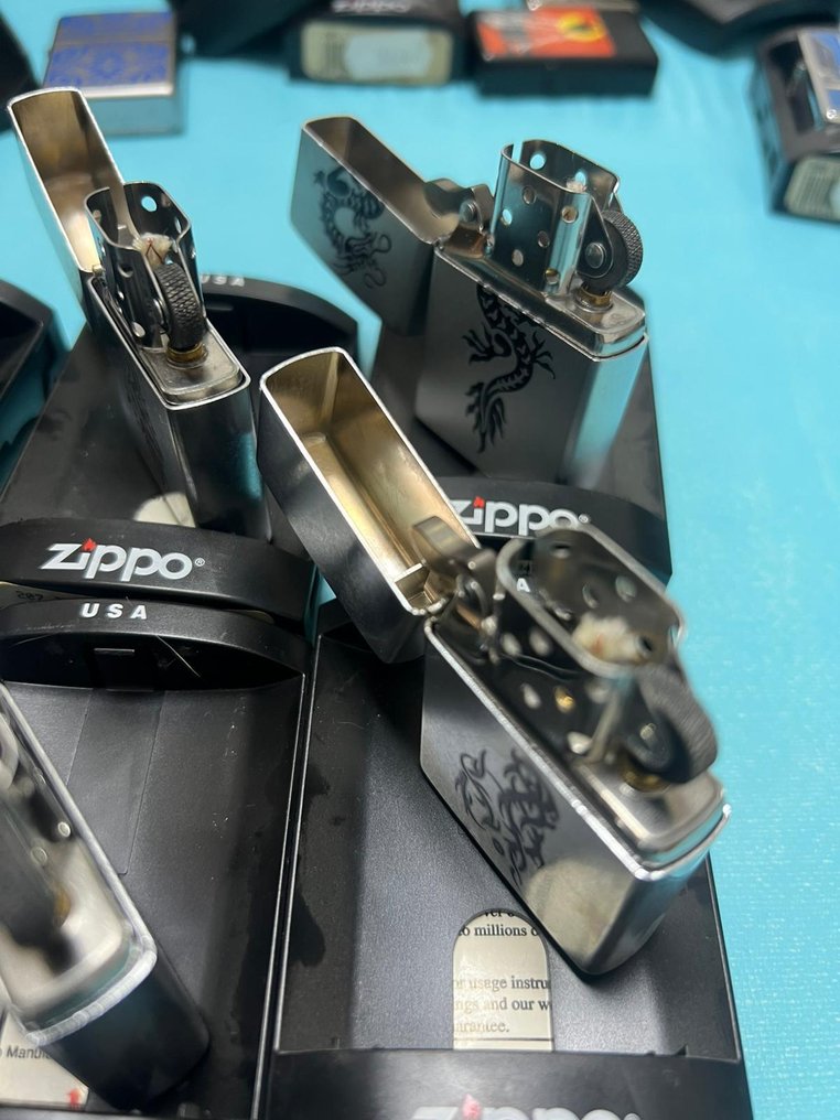 Zippo - Ingen reservasjonspris - Lomme-lighter - Stål (rustfritt stål) -  (6) #3.2