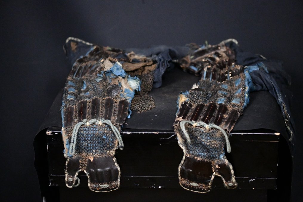 Κατάνα - Μέταλλο, Ξύλο - Ιαπωνία - Είδη σαμουράι - Κωτί προστασία των χεριών από αντίκα θωράκιση σαμουράι εποχής Edo. #1.0