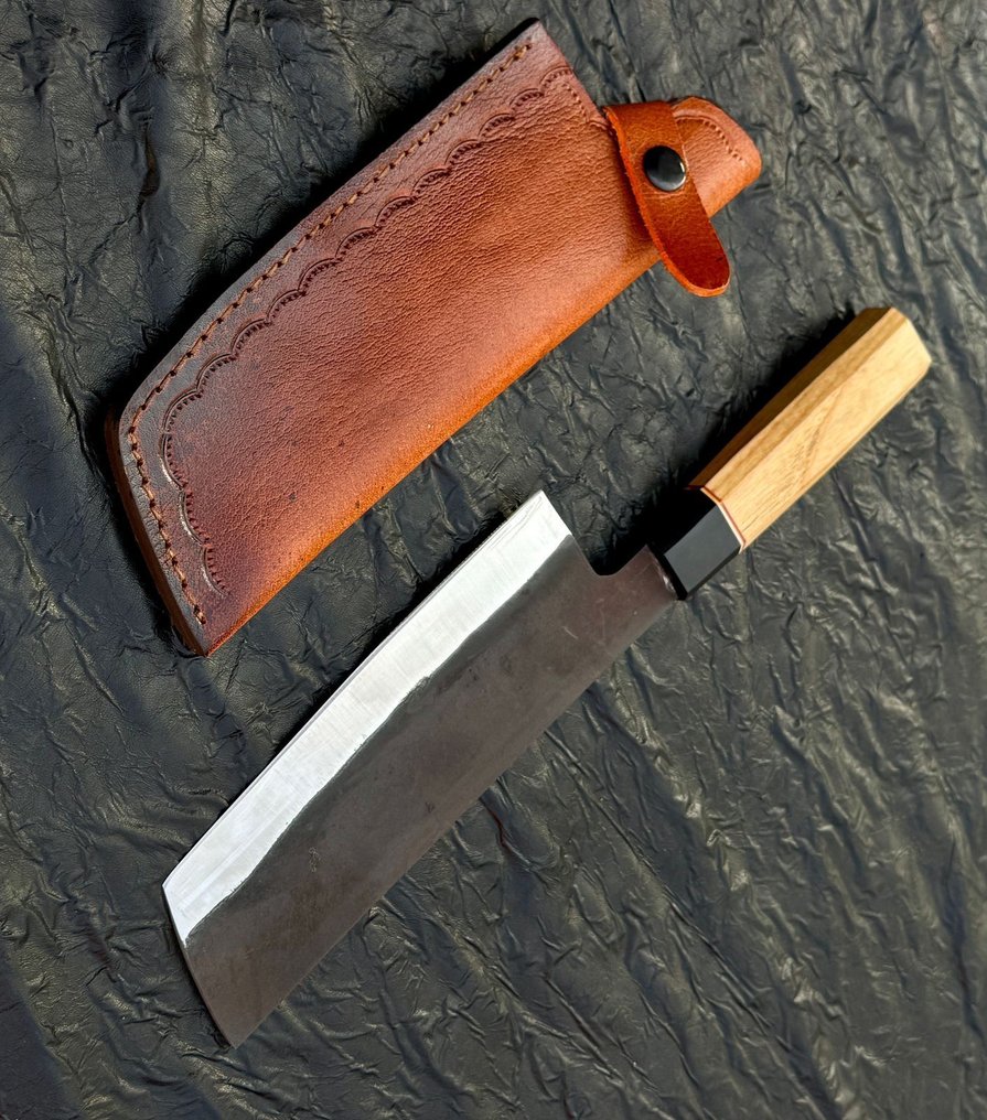 厨刀 - 日式风格。手工厨房刀，厨师刀，ASH木材。Risen Black，皮革10/451 - 亚洲 #2.1