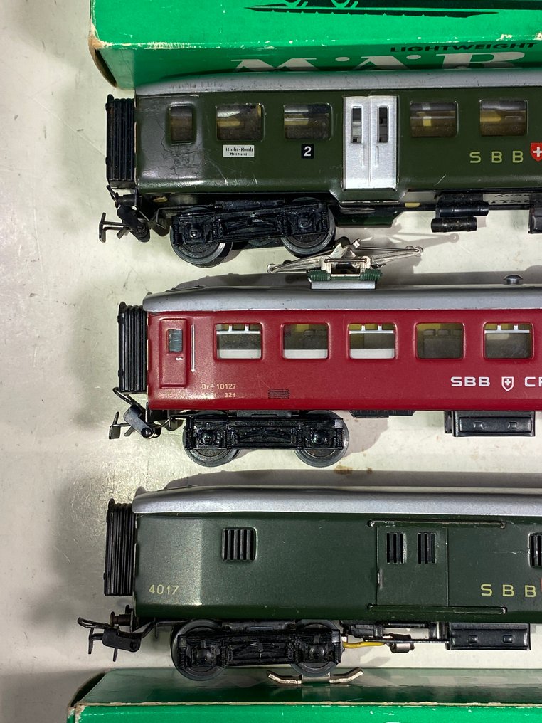 Märklin H0 - 4017/4035/4038 - Επιβατικό τρένο μοντελισμού (3) - 3 κλασικά μεταλλικά ρυμουλκούμενα - SBB-CFF #1.0
