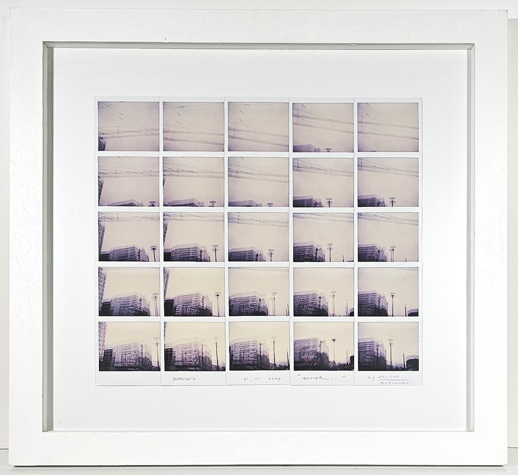 Maurizio Galimberti (1956–) - "Gotter..." Berlino 31.01.2009 #1.0