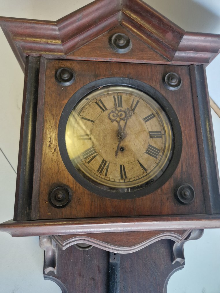 Seinäkello -   Puu, Pronssi, Messinki - 1910-1920 - Seinäkello #1.0