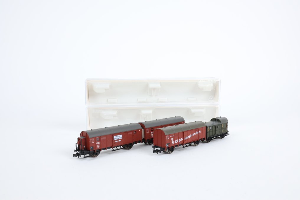 Fleischmann N - 8305,8306 - Zestaw modeli wagonu towarowego (2) - Wózki towarowe Schnellverkehr - DRG #1.0