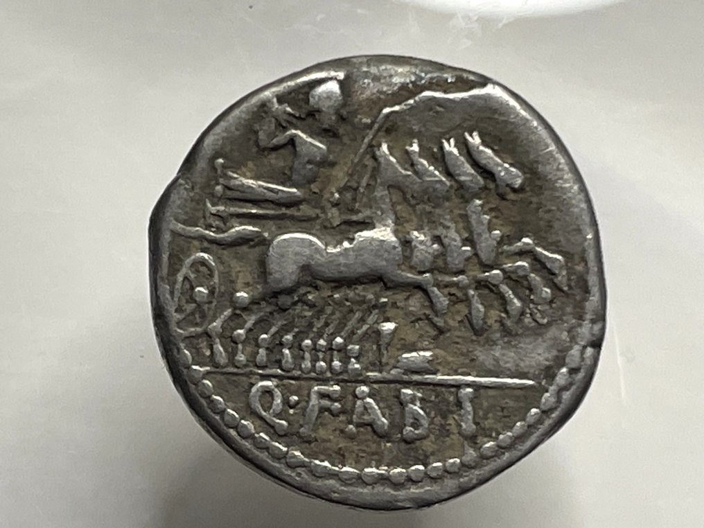 Ρωμαϊκή Δημοκρατία. Q. Fabius Labeo. 124 BC. Denarius Rome #1.0