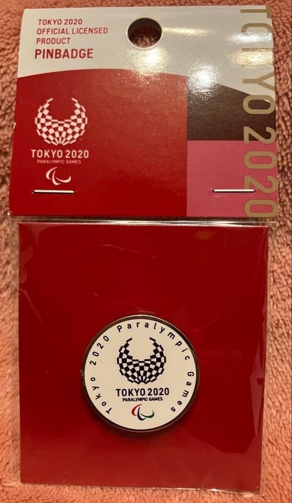 Crachá Tokyo 2020 Olympic & Paralympic Games — Official Round Pin Badge Set (Red & Blue), New - Japão - Século XXI #1.0