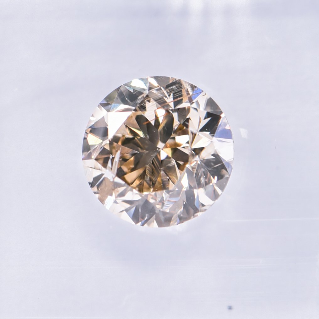 Fără preț de rezervă - 1 pcs Diamant  (Colorat natural)  - 1.03 ct - Rotund - Fancy Galben Maro - I1 - IGI (Institutul gemologic internațional) - VG #1.0