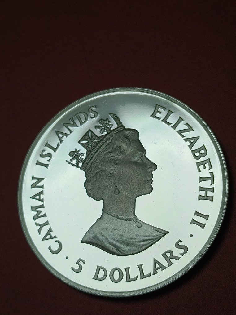 Cayman Islands (British Overseas Territory). 5 Dollars 1988 (No reserve price) #1.0