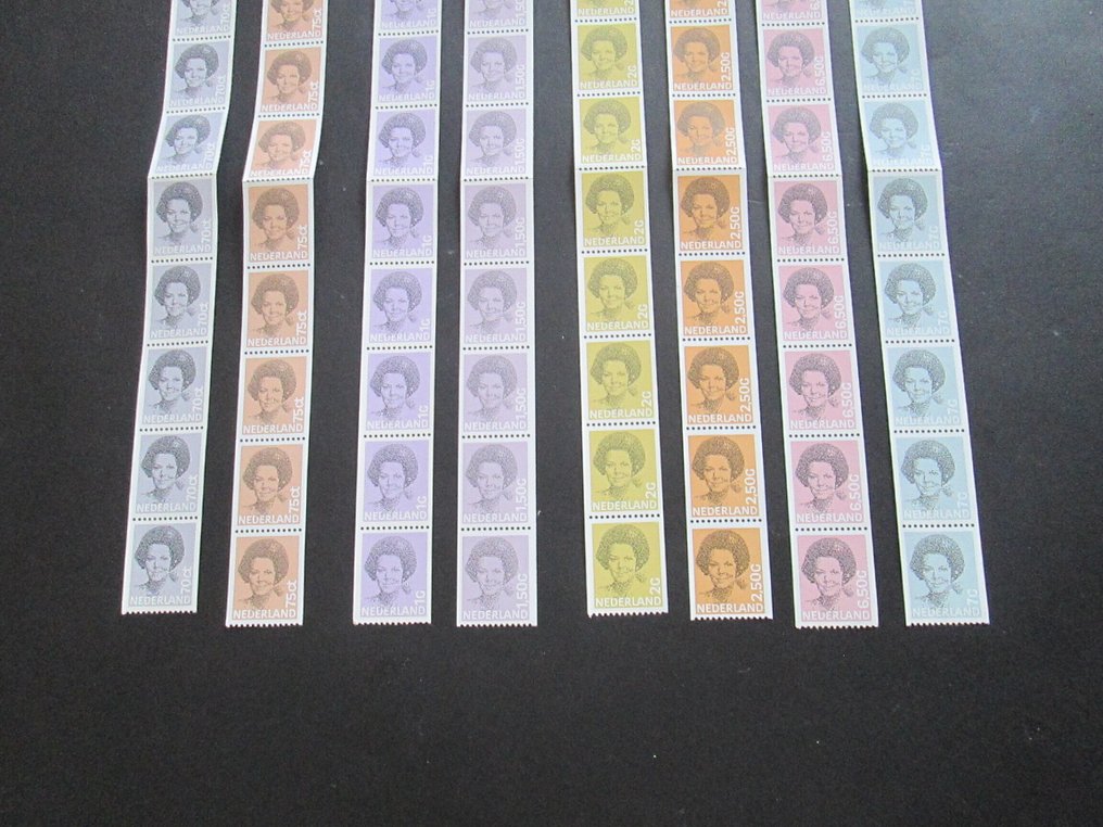 Netherlands  - Rolzegels Beatrix (in black), complete series in strips of 20. #4.3