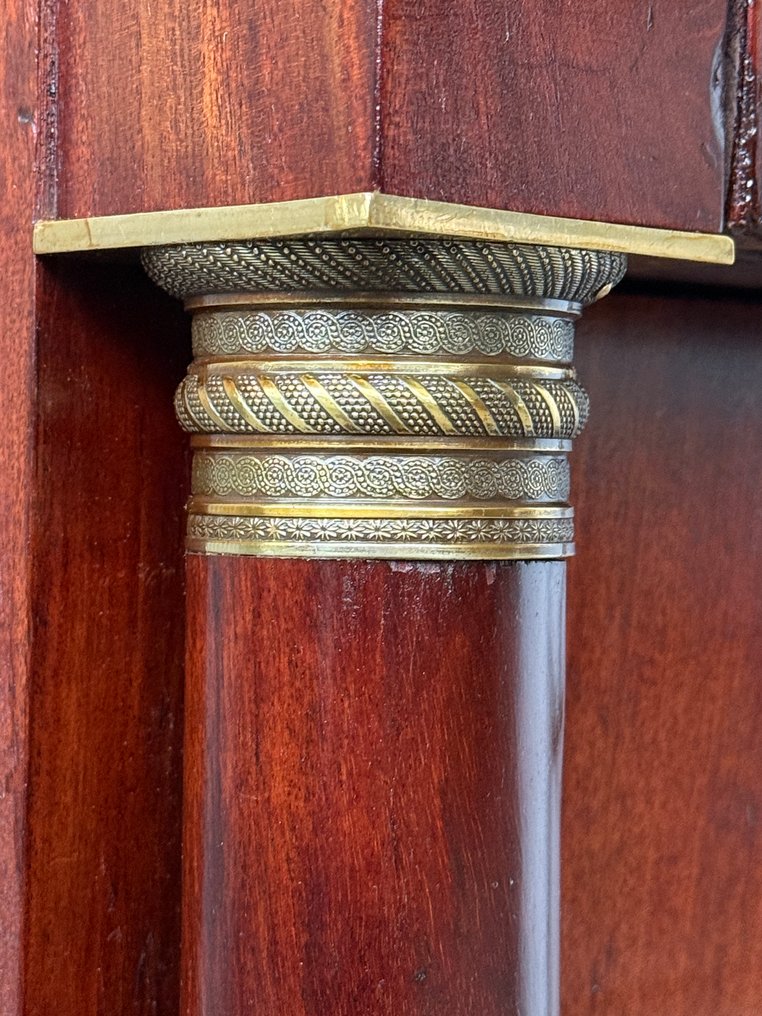 抽屜櫃 - Dressoir：餐边柜，buffet：餐具柜，penant：挂旗，kast：橱柜。 - 桃花心木, St. Anna, 橡木 - 法式抛光 #4.3