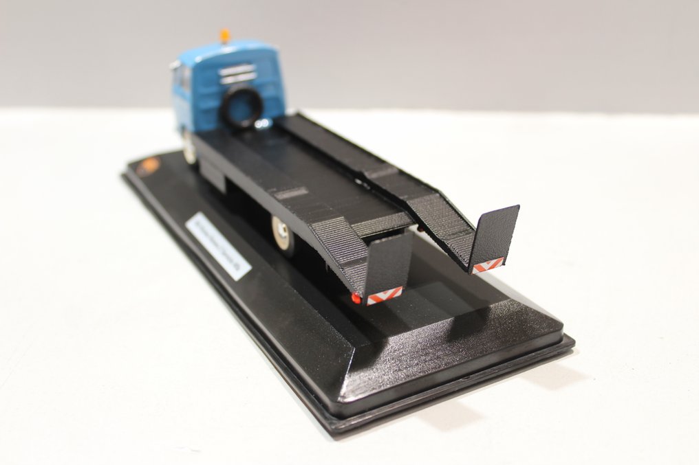 AM.71 1:43 - 模型汽车 - Alfa-Romeo Romeo 2 service Alfa porte-auto/dépannage 1/43. - 手工模型 #2.1