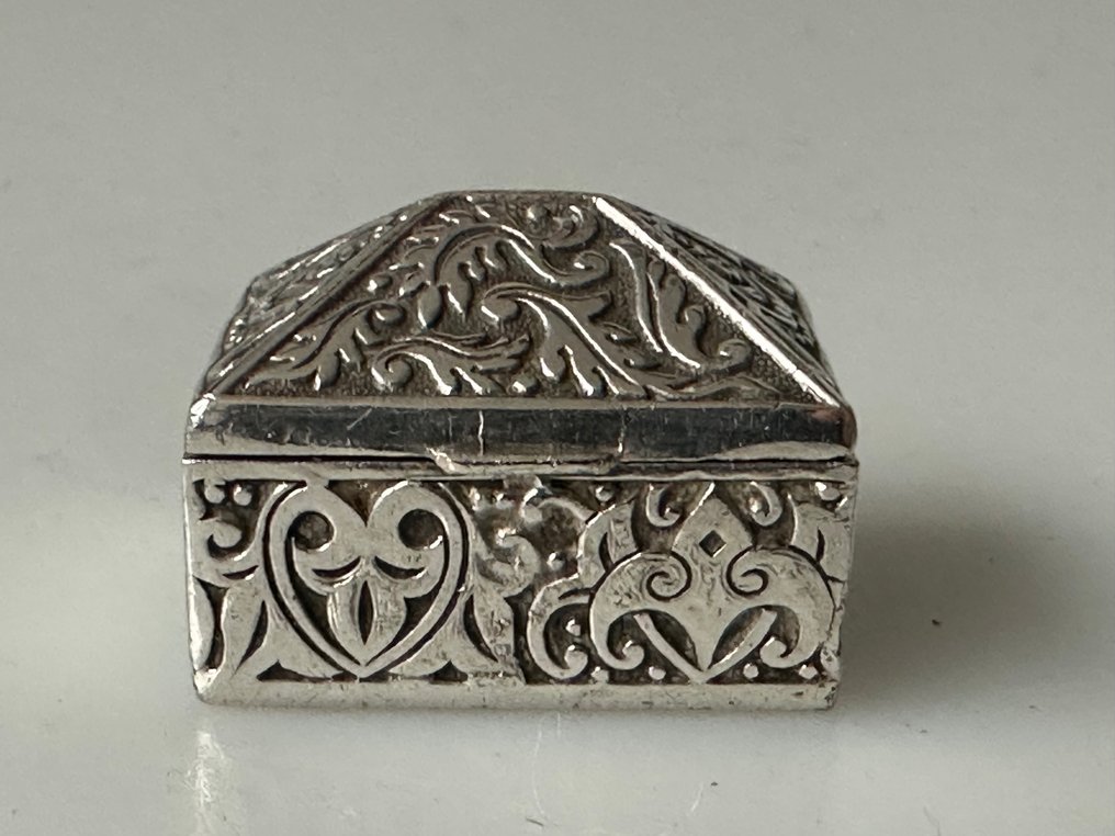 Pillerdosa - .800 silver - Victoriaans #1.0