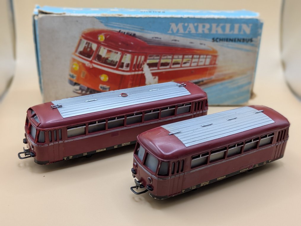 Märklin H0 - 3016 / 4018 - Modellvonat kocsi (2) - Motoros busz (motorral) és kocsi (motor nélkül) - DB #1.0