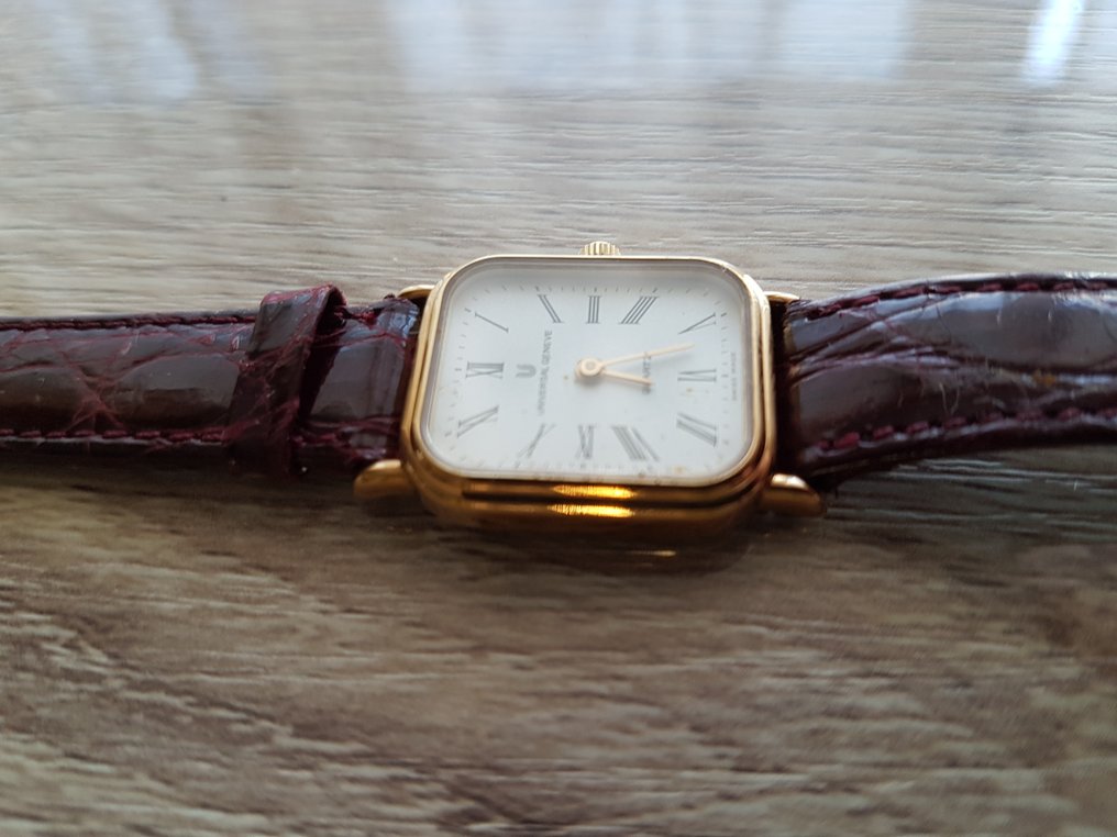 Universal Genève - N.O.S. - Nincs minimálár - 516.624 - Női - 1985 #1.0