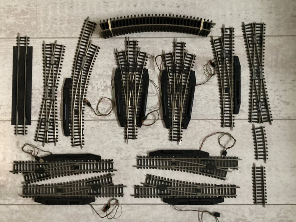 Roco H0 - 2x42318, 2x42302, 2x42302, 1x42372, 1x42306, 2x4550, 1x42253, 7x4436, 1x4424, 1x4408 - Modeltog skinner (20) #1.0