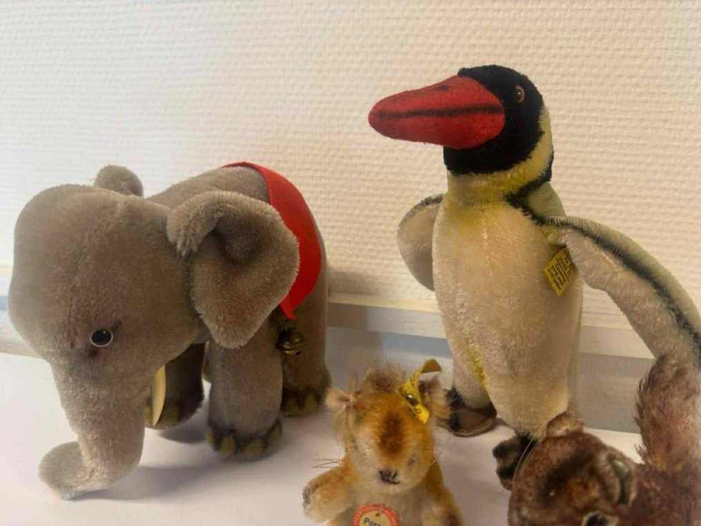 Steiff - Κούκλα Konvolut: Elefant, Pinguin & 2 Eichhörnchen - Γερμανία #2.1