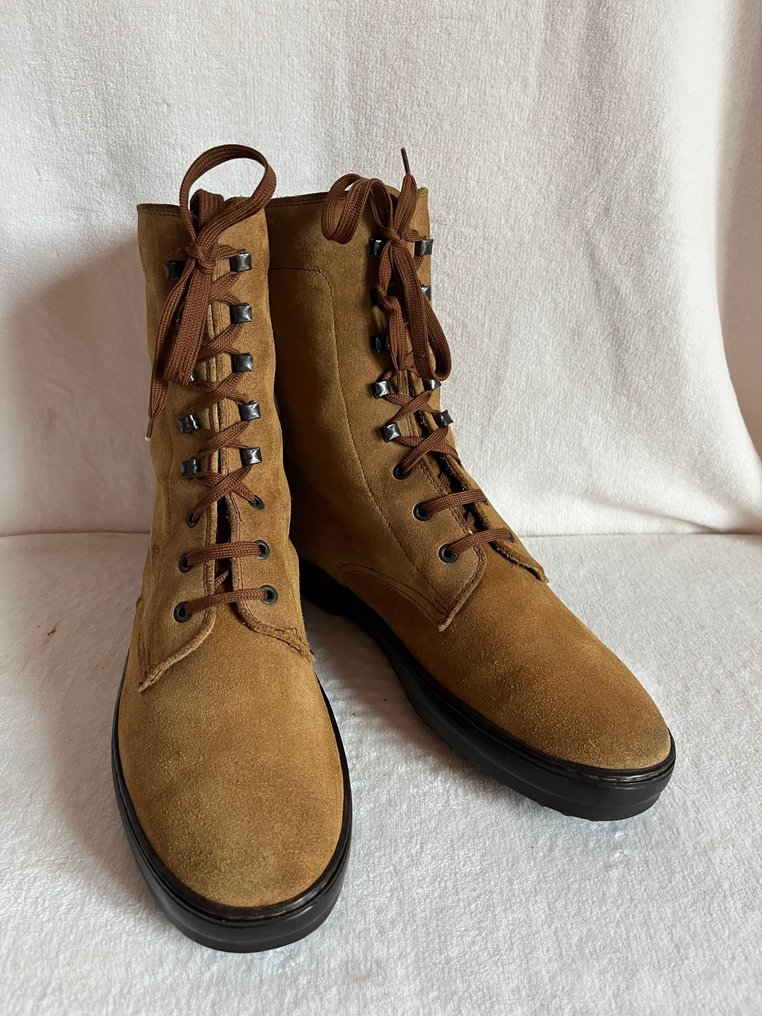 Tod's - Ankle boots - Size: EU 43 #1.0