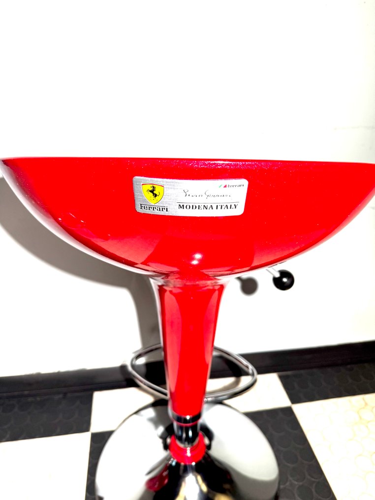 pair of stools - Ferrari - (1/9) #3.2