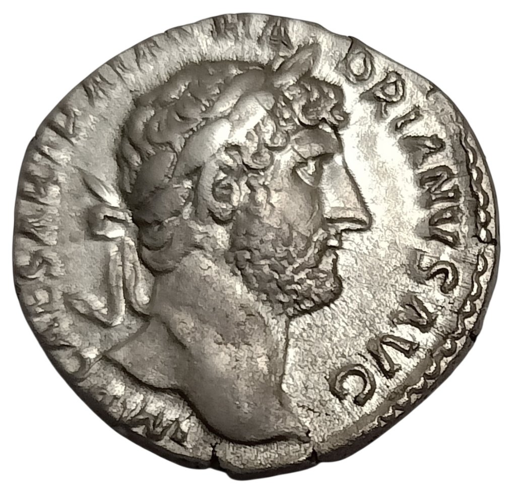 Impero romano. Adriano (117-138 d.C.). Denarius Rome - Victory #1.0