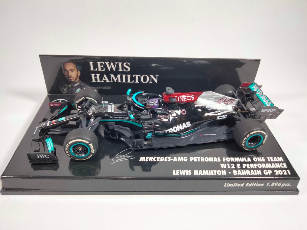 Minichamps 1:43 - Machetă mașină de curse - Mercedes-AMG F1 W12 E Performance #44 - Lewis Hamilton (2021) - Ediție limitată: 1 din 1896 de bucăți. #4.3