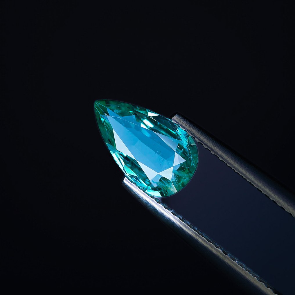 Ingen reservasjonspris Smaragd - 1.37 ct - Det internasjonale gemologiske institutt (IGI) #4.3