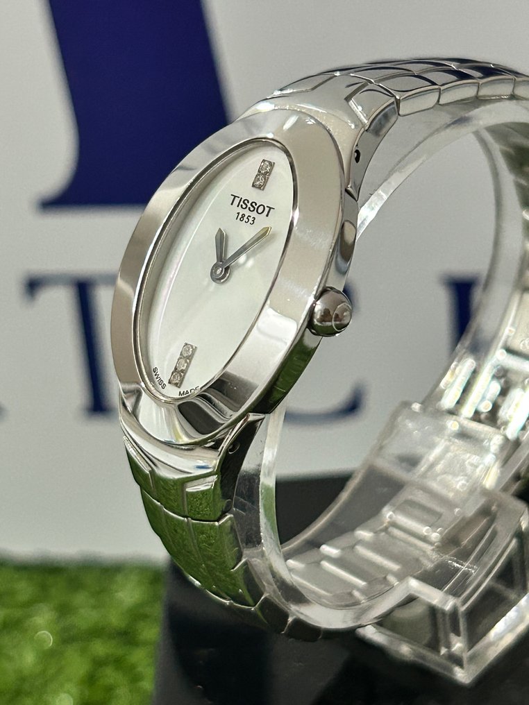 Tissot - T-Oval Diamond - Nincs minimálár - Női - 2010-2020  #2.1