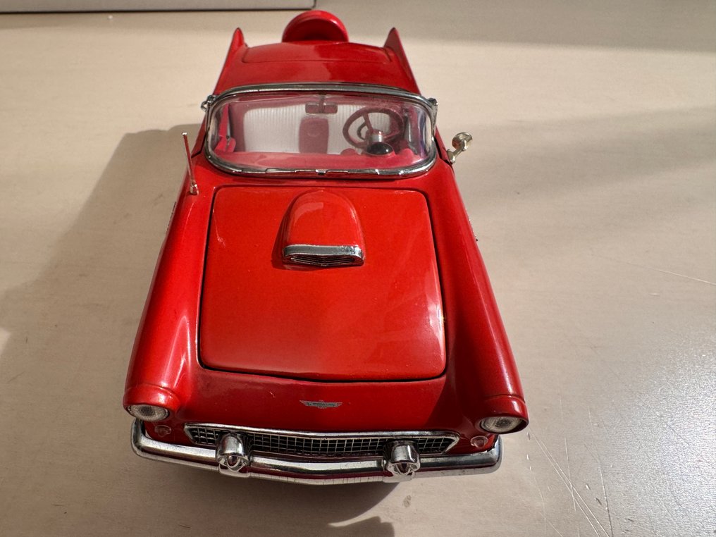 Danbury Mint 1:24 - Model car - Ford Thunderbird Convertible 1956 - With its original papers, advertising brochure, and Certificate of Authenticity. #4.3
