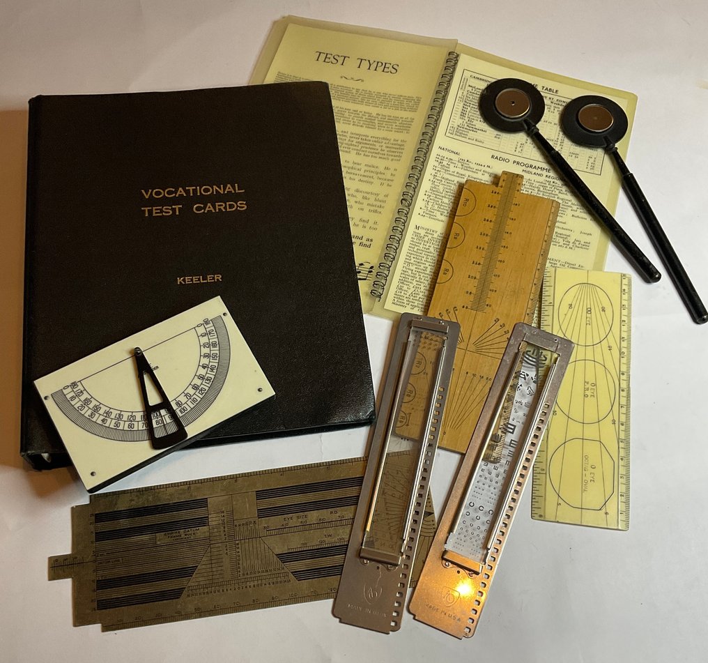 Keeler - 医疗设备 (10) - 钢, 玻璃, 木, 纸板, 金属 #1.0