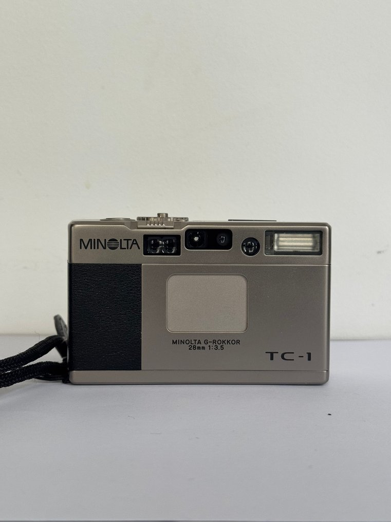 Minolta TC-1 Titan Cameră cu vizor și focalizare automată #1.0