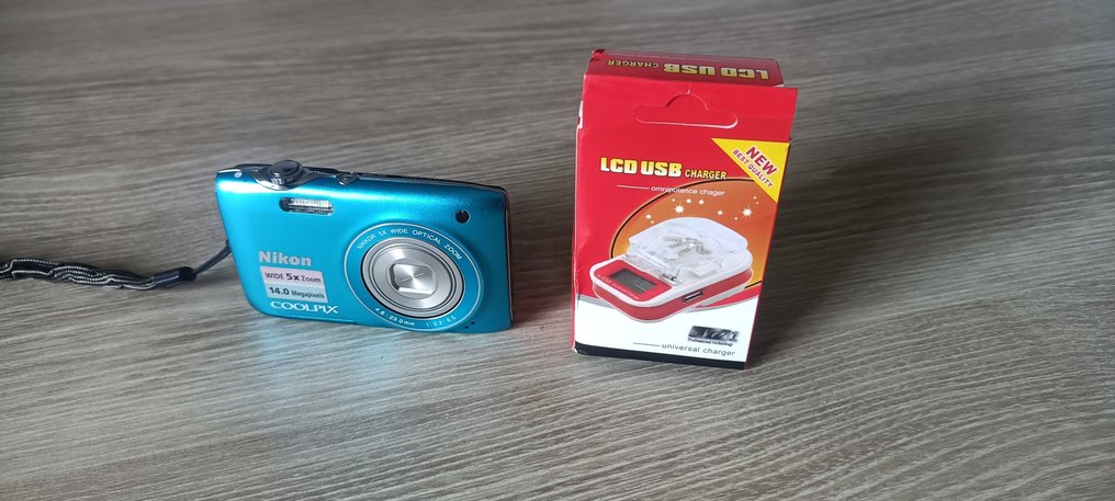 Nikon Coolpix S3100 / carica batterie universale Digital camera #1.0