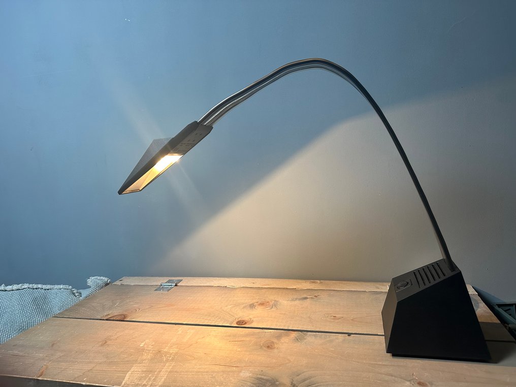 Stilnovo - Alberto Fraser - Arched table lamp - Ribbon - Steel - Desk lamp #1.0