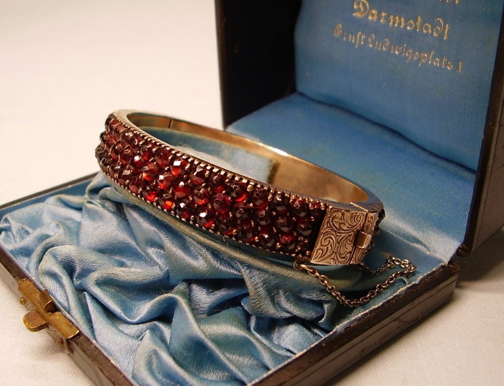 No reserve price - Bracelet Silver, Gold-plated -  30.00ct. tw. Garnet - Böhm. Work from around 1850/60 #1.0
