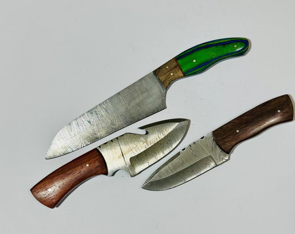 厨刀 -  厨房桌刀（0111） - 美国异国玫瑰木柄和由1095/15n20折叠钢制成的刀刃 - 美国 - 厨房餐桌刀 #1.0